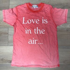 WILDFOX COUTURE Love Is In The Air Coral Tee Size XS - Great For Valentine’s Day